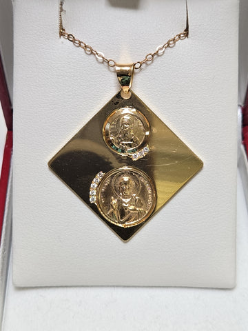 18K gold Jesus and Muhammed pendant with 0.08ct round diamonds from Chique Jewelry, showcasing detailed religious symbol design.
