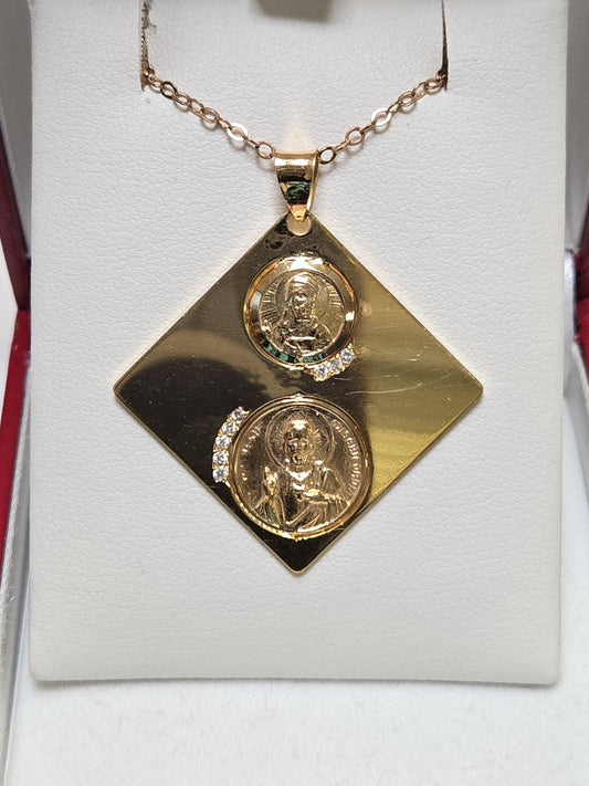 18K gold Jesus and Muhammed pendant with 0.08ct round diamonds from Chique Jewelry, showcasing detailed religious symbol design.