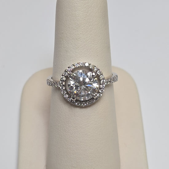 18K white gold ring featuring a 2.07ct round lab-created diamond, elegant jewelry piece with sparkling gemstone.