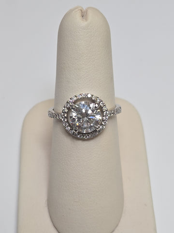 18K white gold ring featuring a 2.07ct round lab-created diamond, elegant jewelry piece with sparkling gemstone.