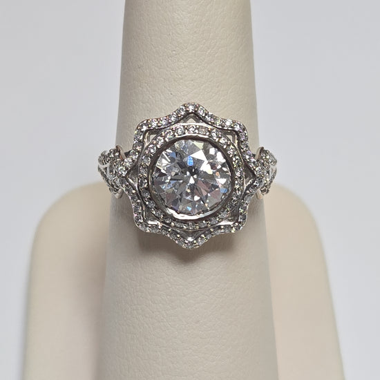 14K white gold ring with 2.76ct round lab-created diamonds and 5.4g weight, featuring a stylish and elegant design.