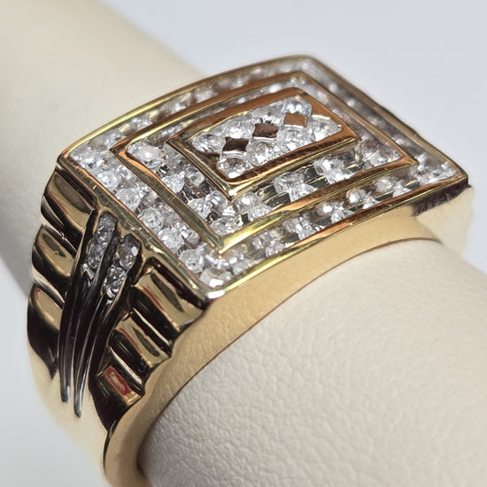 10K gold ring with 0.75ct round diamonds from Chique Jewelry, featuring a sleek design and 7.4g weight.