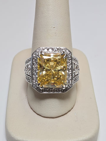 14K gold ring with emerald-cut simulated diamond and Lannyte accents, weight 15.6g, by Chique Jewelry.