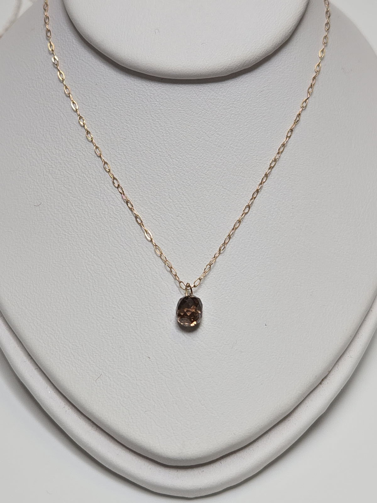 14K gold oval link chain necklace with 0.72ct chocolate diamond pendant, featuring a delicate and elegant design.