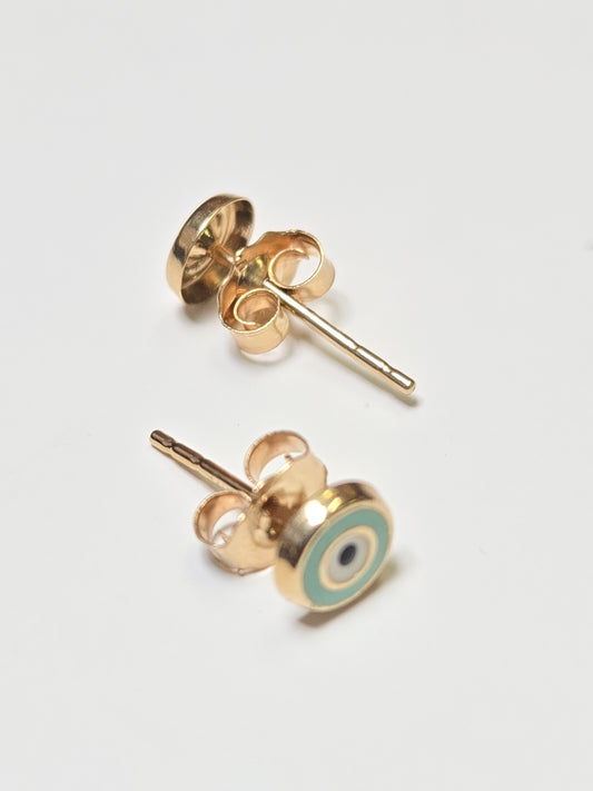 14K gold stud earrings weighing 0.3g from Chique Jewelry, with a simple, elegant post design and shiny finish.