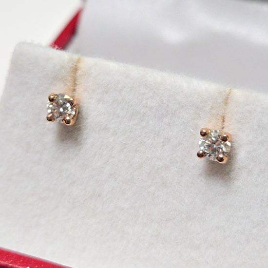 14K rose gold stud earrings with 0.26ct round diamonds, lightweight and elegant jewelry by Chique Jewelry.