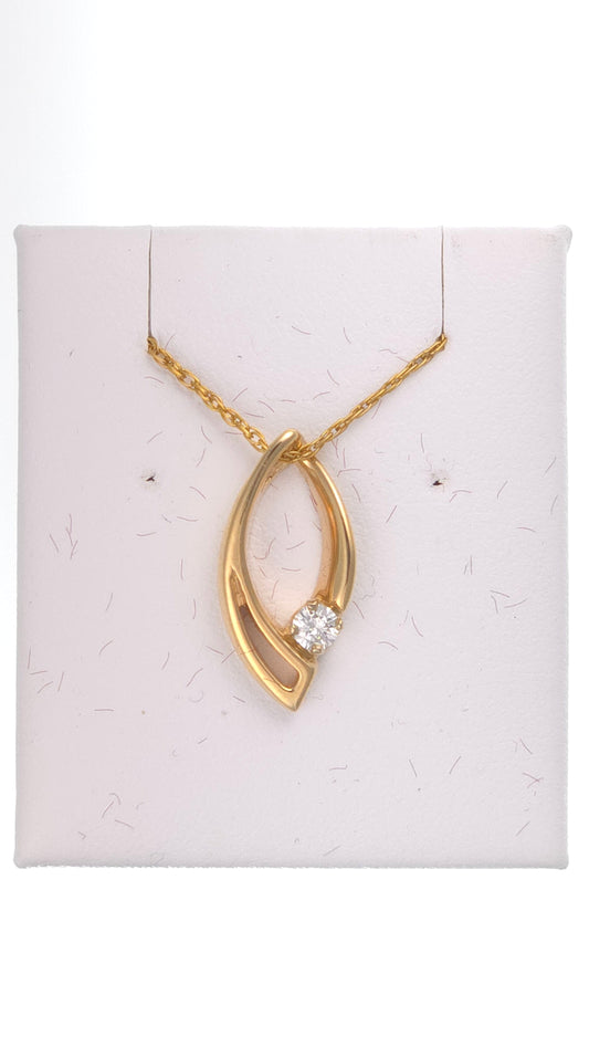 14k gold free form pendant featuring a 0.15 ct round H-VS2 diamond, crafted by Chique Jewelry, with a weight of 2.3 grams.