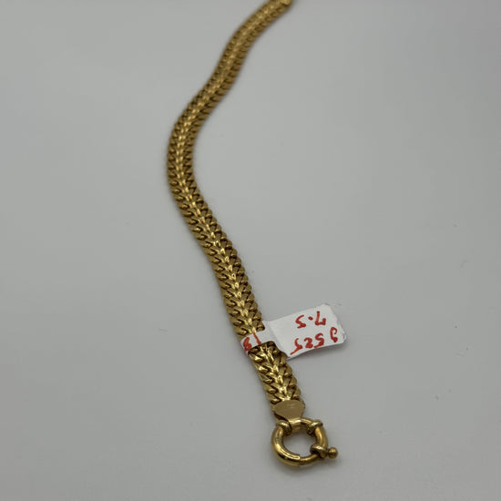 7.5-inch 14k gold mesh bracelet with 7mm width, featuring a sleek and shiny design from Chique Jewelry.