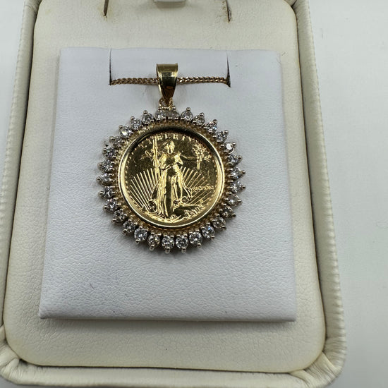 Gold Liberty coin pendant with 1.00 ct natural diamonds, 22k gold, H-SI2 clarity, weighing 7.4g, from Chique Jewelry