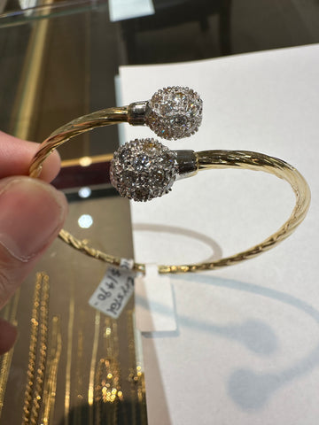 Bangle Bracelet - 14k Gold - Crystal - 8.2g